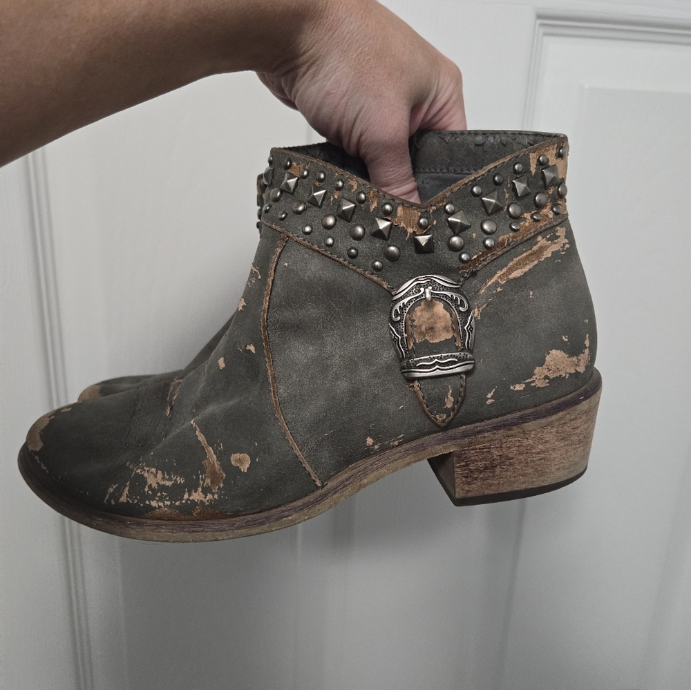 Cowgirl ankle booties